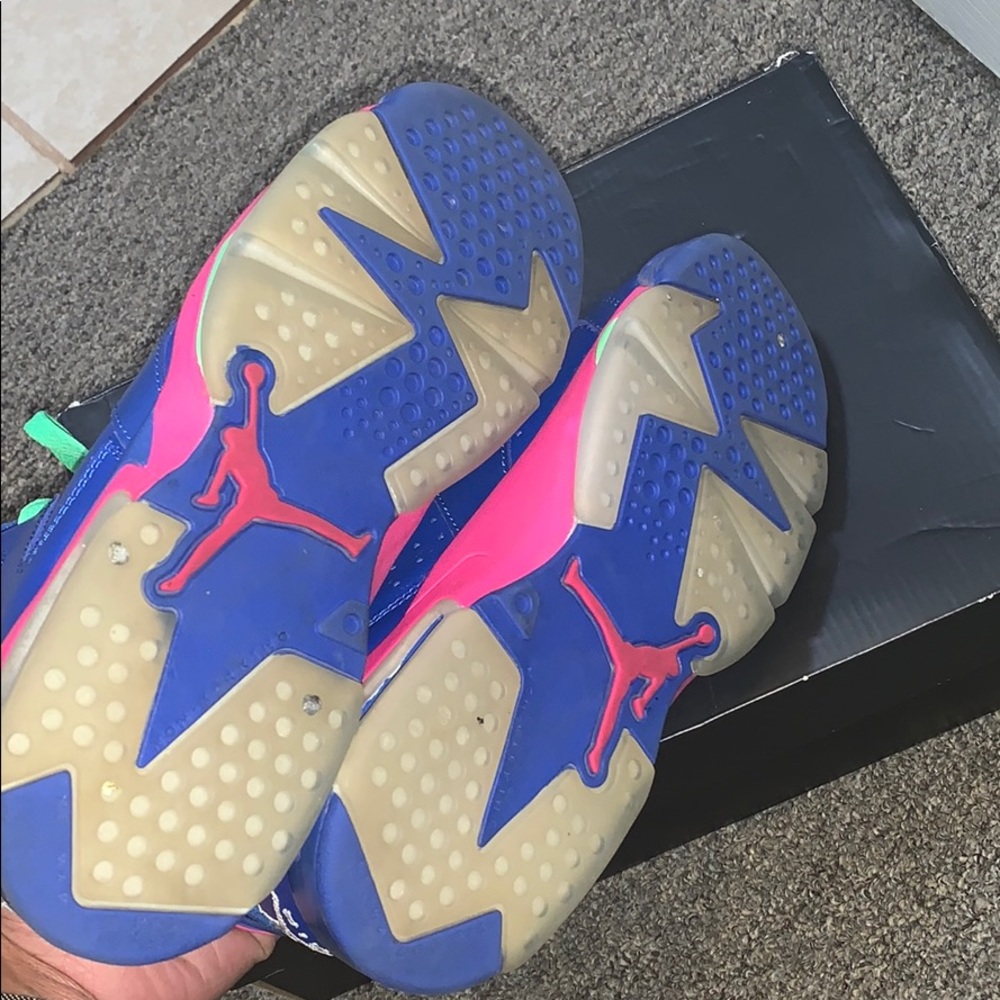 Retro 6s - Picture 3 of 3